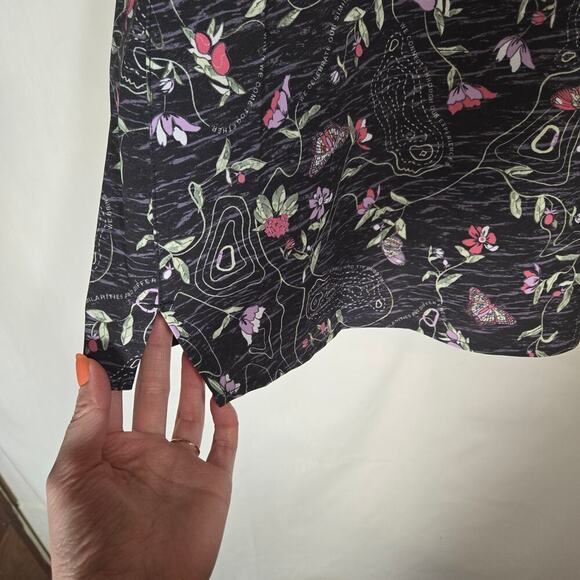 The North Face Dress Arque Hike Floral Butterfly Athleisure Outdoors Small - Picture 7 of 9